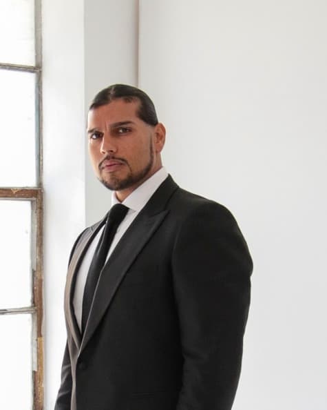 Cesar R. Hernandez